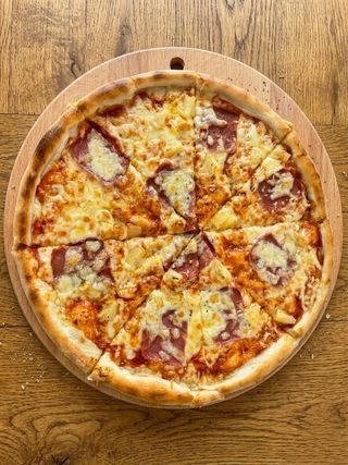 Pizza Hawaiana