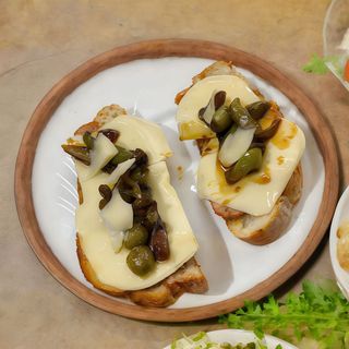 Lomitos Con Pimientos Y Queso (3 Uds.)