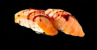 Nigiri De Salmón Flameado (2 Pzs.)