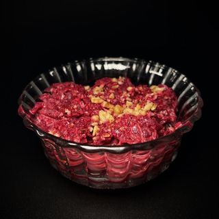 Салат бурячок з чорносливом та горіхами (120г)