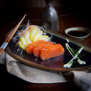 Sashimi De Salmón (3 Pzs.)