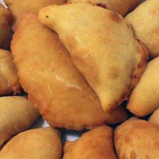 Panzerotti pomodoro e mozzarella