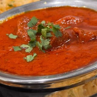 Traditional Curry Prawns