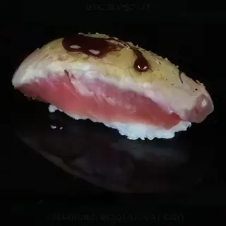 Nigiri Atún Fire (2 Pzs.)