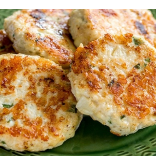 Пилешки кюфтенца с г-ра