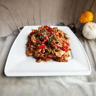 Pad Thai z wieprzowiną