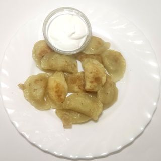 Вареники з картоплею смажені (200/30г)