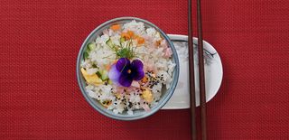 Pirinač sa jajima, šunkom i povrćem