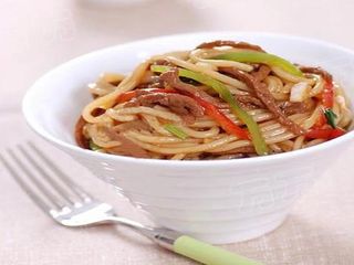 Fideos Fritos con Ternera