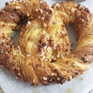 Bretzel Crema Y Almendra