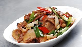 DvaPut kuvana svinjetina (30川味回锅肉)