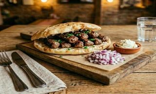 Ćevapi u lepinji 200 g