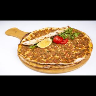 35. Lahmacun Turco