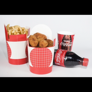 Menú Croquetas De Pollo Con Papas Y Bebida