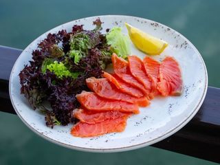 Лосось слабосолений (100/40g)