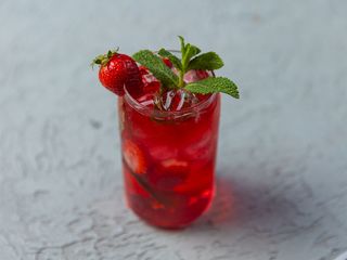 Полуничний лимонад (450ml)