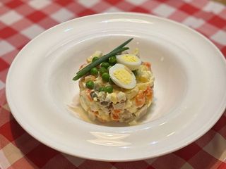 Олів'є з бужениною (200g)