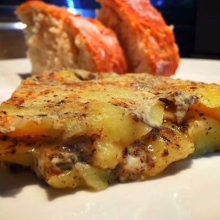 Nuestra tortilla con trufa negra