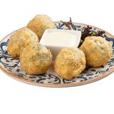 Спаначени топки с млечен сос (250г)