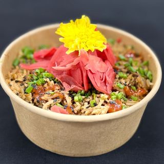 საფირმო შემწვარი ბრინჯი აზიურად