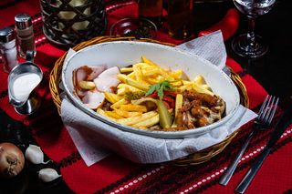 Platou cald de porc