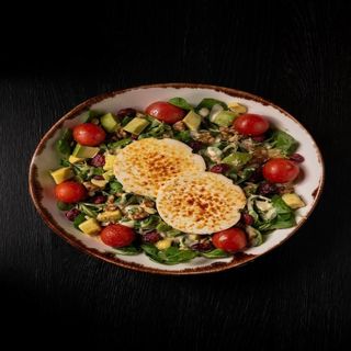 ENSALADA DE CANONIGOS Y QUESO DE CABRA