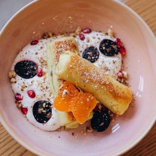 Млинці з вишнями