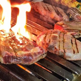 entrecote verduras y patatas fritas 