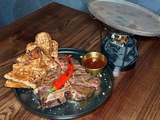 СТЕЙК Т-БОУН З ЯЛОВИЧИНИ (680g)