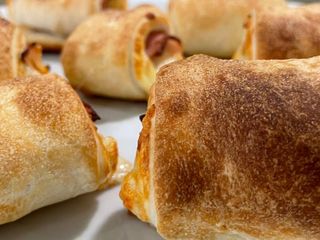 Pizzabułki ser, boczek, cebula