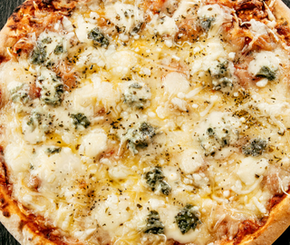 Pizza Cuatro Quesos (30 Cm.)