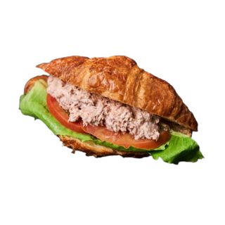 Croissant de atún y tomate