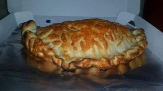Pizza Calzone (Mediana)