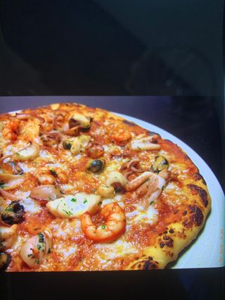 Pizza del mar pequeña 29x29cm+ refresco lata 