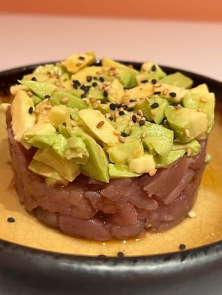 38. Tartare di tonno con avocado