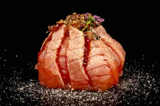 051 Chirashi sake flambé