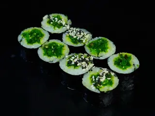 Maki Wakame (8szt) (125g)