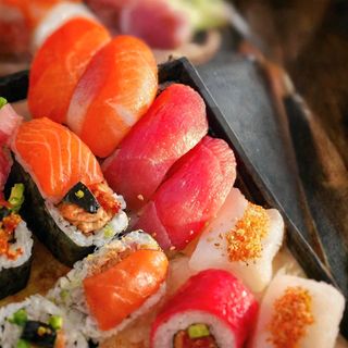 Nigiri De Atún (2 Pzs.)