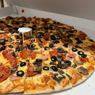 Pizza Choque (Média)