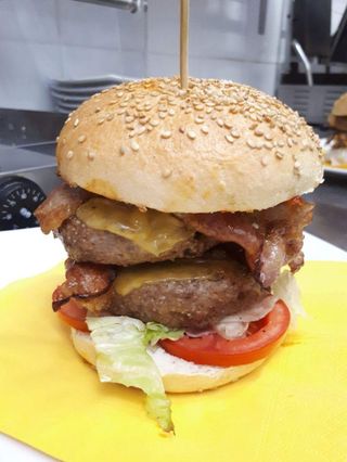 Cheese burger double