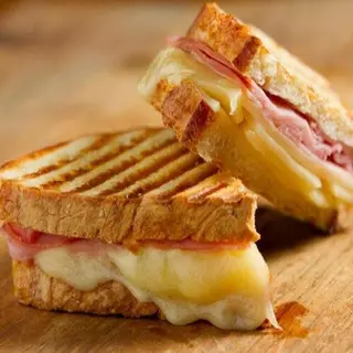 Bocadillo De Superbikini
