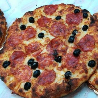 Francesina Salame piccante & olive nere
