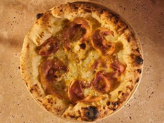 Pizza Carbonara Tradizionale (33 Cm.)