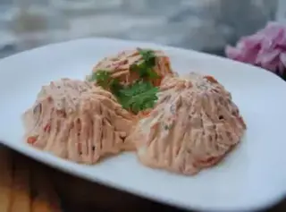 Салата Катък с печени чушки (300г)