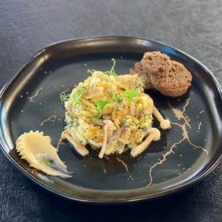 Autumn Eggs with Leek, Mushrooms and Crispy Patato