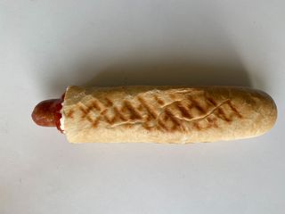 Хот-дог Французький з баварською ковбаскою