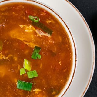 Supa de rosii cu ou si pui