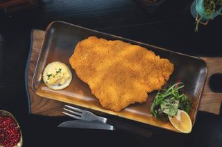 Snitel vienez de porc portie mare