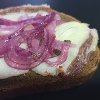 Sandwich with lard/ბუტერბროდი სალოთი/Бутерброд с салом