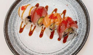 Rainbow roll (8 pzs.)